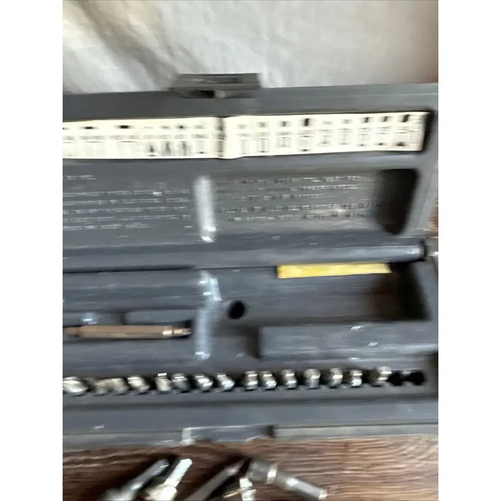Lawson 91950 20-Piece Screwdriver & Bit Set w/ Case
